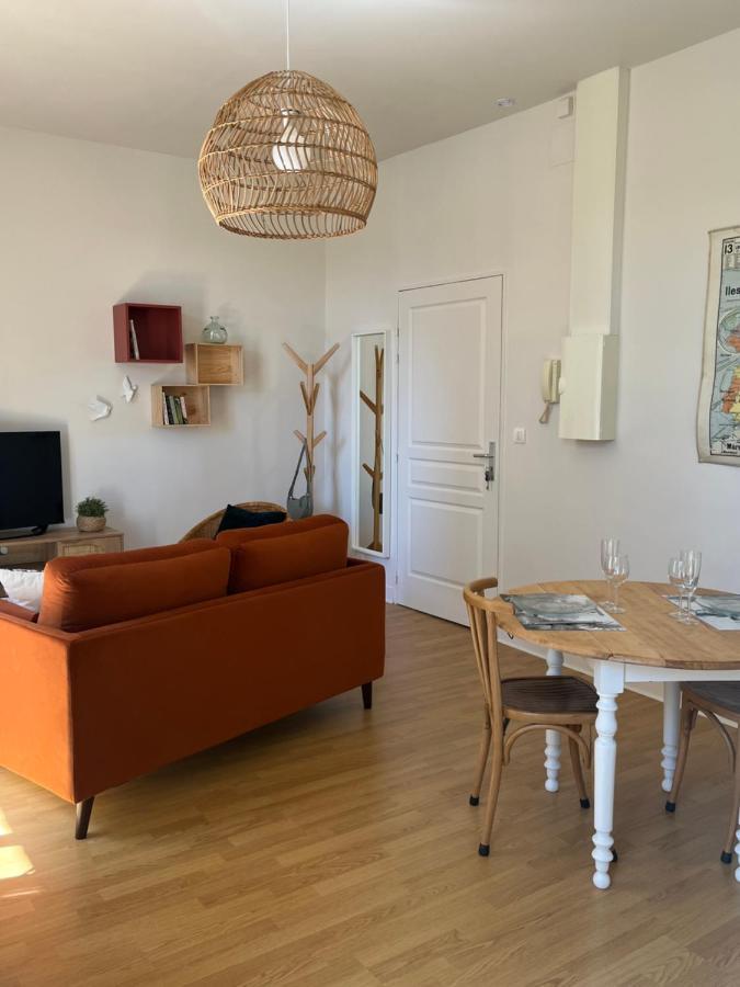Appartement Calme Avec Balcons & Vue Sur Thermes Vichy Ngoại thất bức ảnh