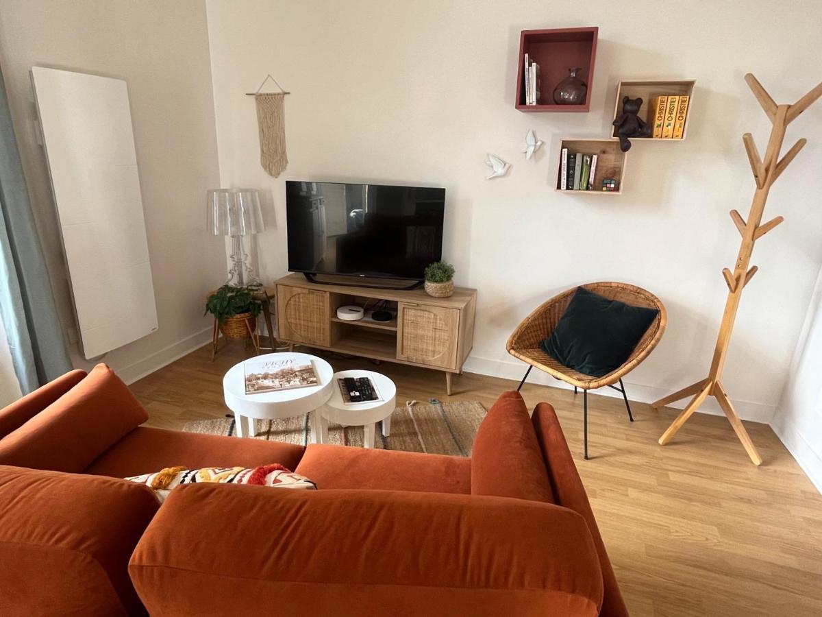 Appartement Calme Avec Balcons & Vue Sur Thermes Vichy Ngoại thất bức ảnh